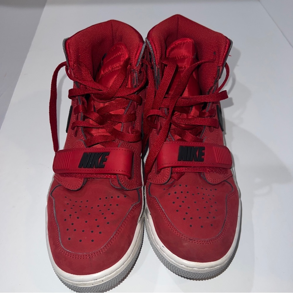Nike Air Jordan legacy 312 Basketball Red Black size 9